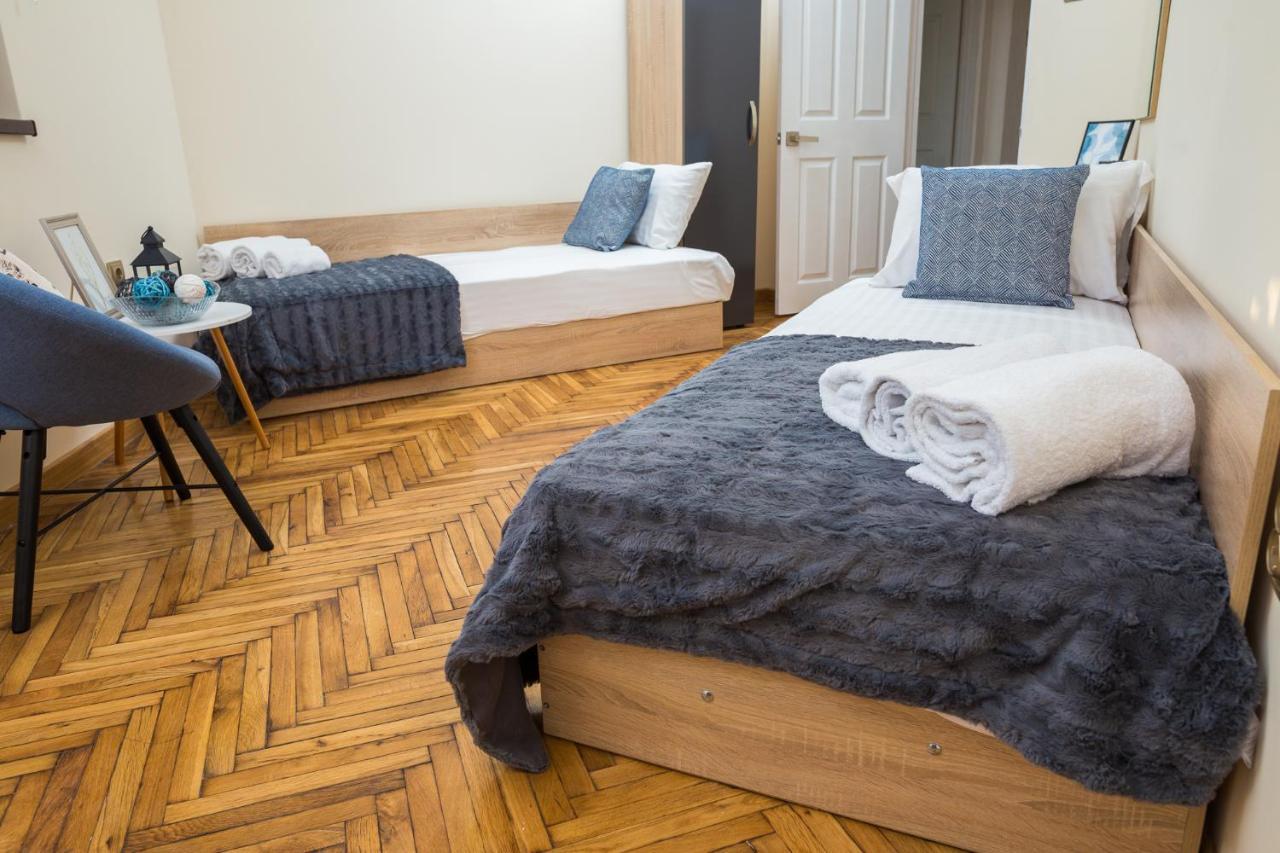 Apartment Zdravets, In The Heart Of The Old City Veliko Tarnovo Kültér fotó